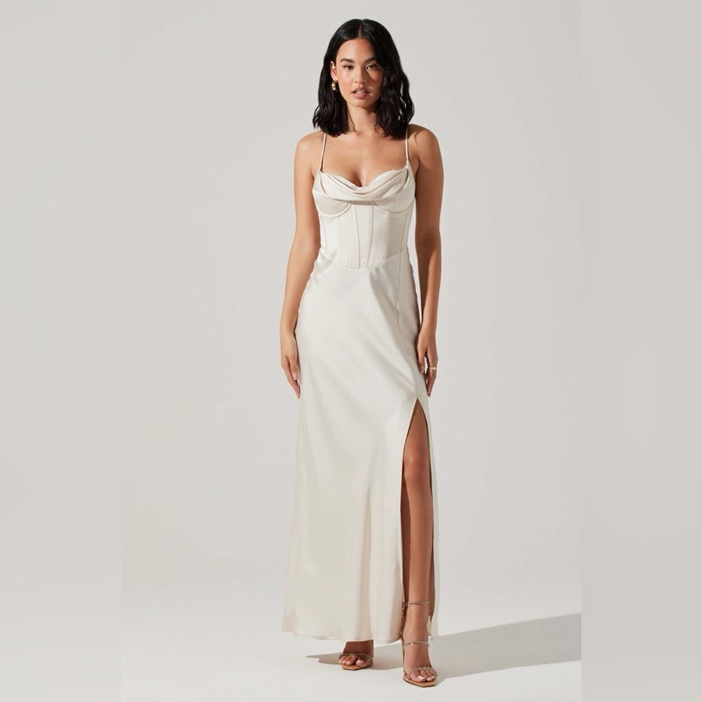 Astr NWT Astr NWT Cannes Satin Bustier Maxi Dress in Champagne Size XS MSRP $168